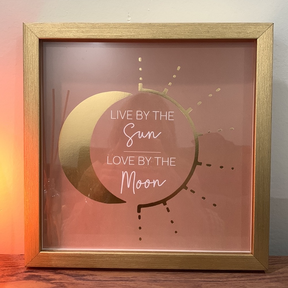 Wall decor - Picture 2 of 2